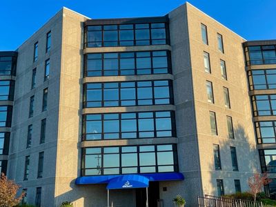 711 W Lakeshore Dr APT 408, Port Clinton, OH, 43452