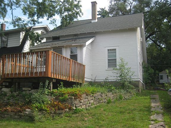 5th image of 1247 Dickinson St SE