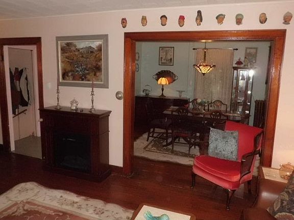 Opens into the dining room