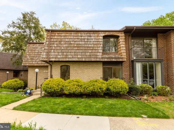 8107 Inverness Ridge Rd, Rockville, MD 20854