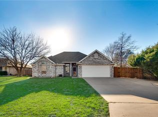 525 Addison St, Lake Dallas, TX 75065
