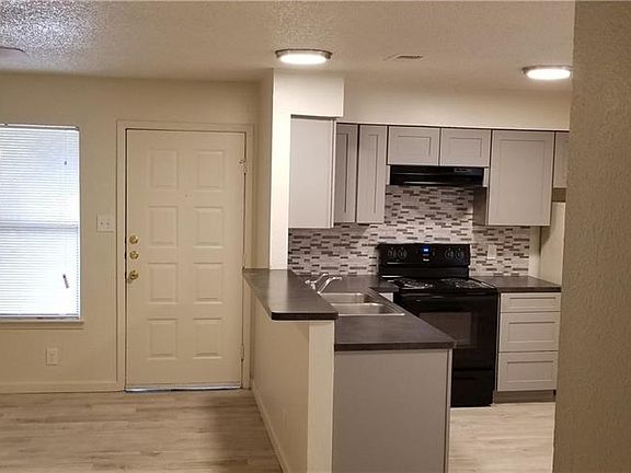2nd image of 5304 Saint Georges Grn APT A