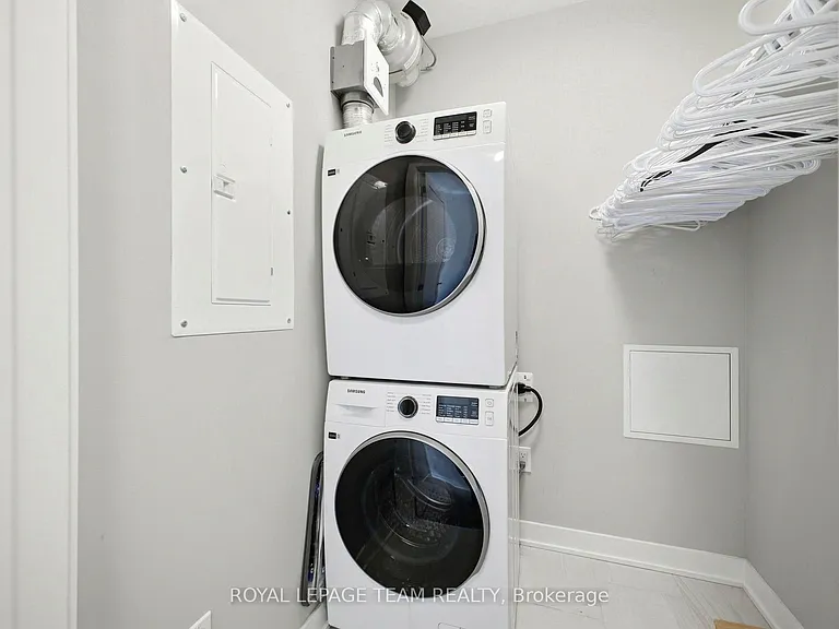 360 Deschatelets Ave E #209 — Photo 8