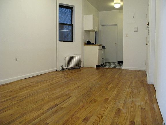 4th image of 422 E 73rd St APT 1D