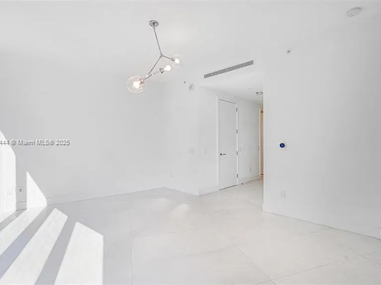 18555 Collins Ave #5001 — Photo 16