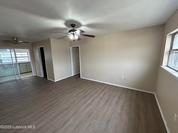 3rd image of 1511 Avenue C