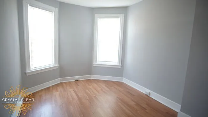 125 W 23rd St — Photo 15