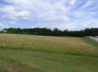 Epco Dr, Dandridge, TN 37725