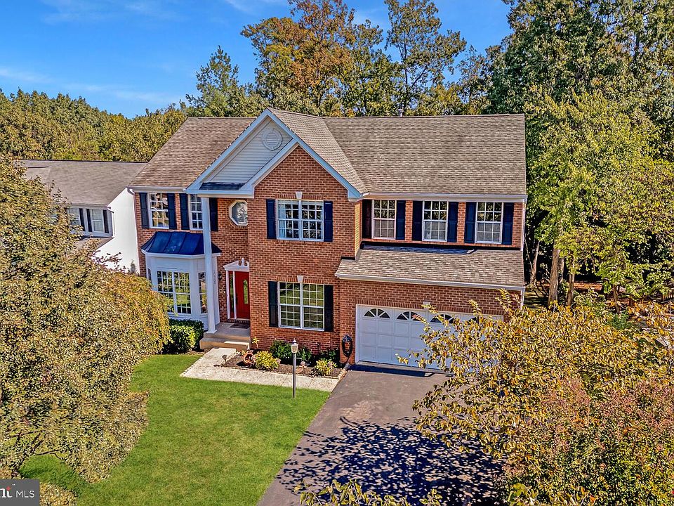 ※ __n.style__ 10385 Lime Tree Ct, Manassas, VA 20110 | MLS #VAPW2108296 | Zillow