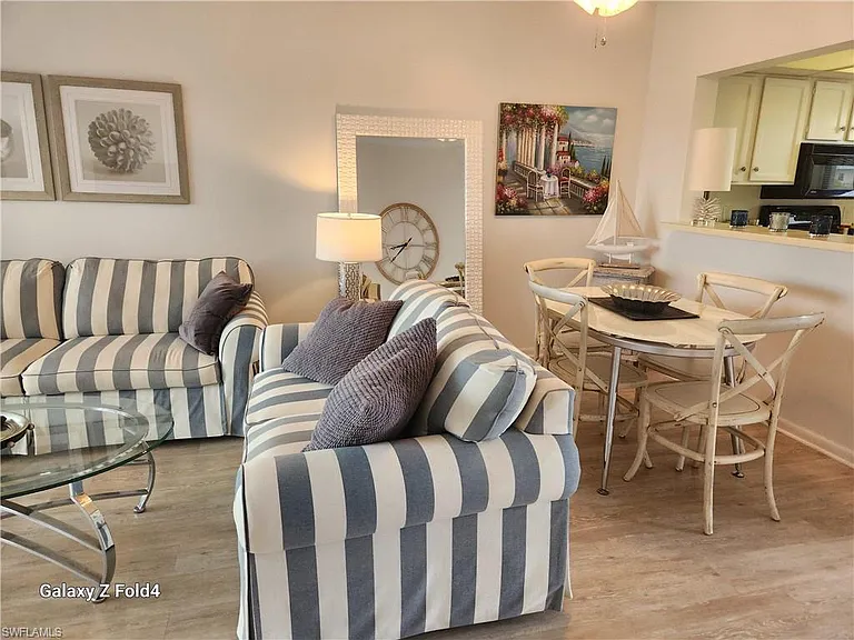 805 River Point Dr #C-307 — Photo 3