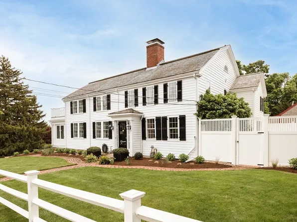 11 Water St, Duxbury, MA 02332