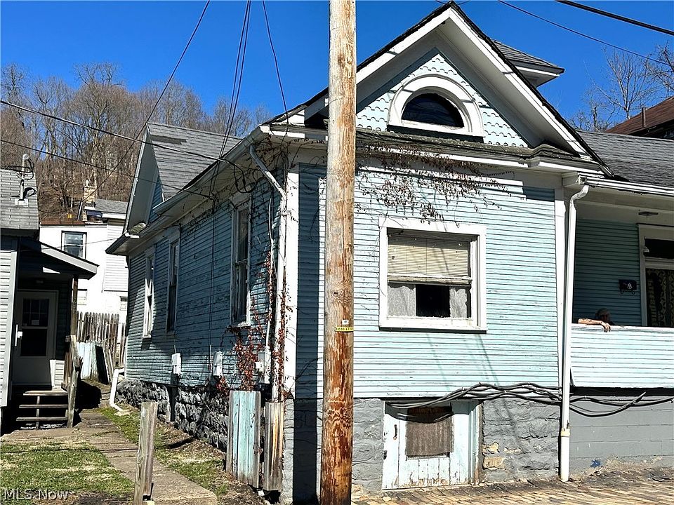 2nd image of 233 W 9th St #2