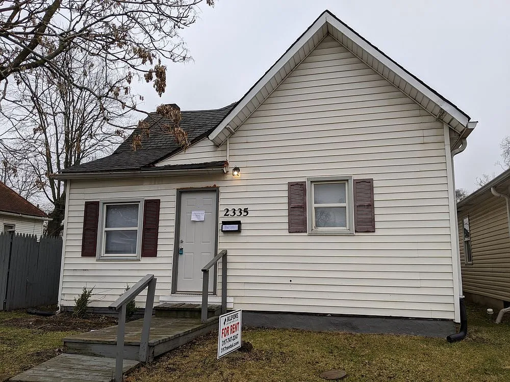 2335 English Ave photo 1