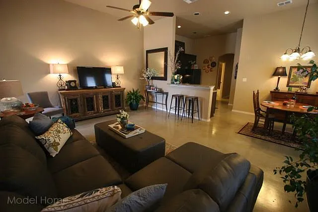 433 Jack Rabbit Ln — Photo 4