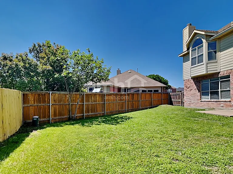 2619 Hopkins Dr — Photo 27