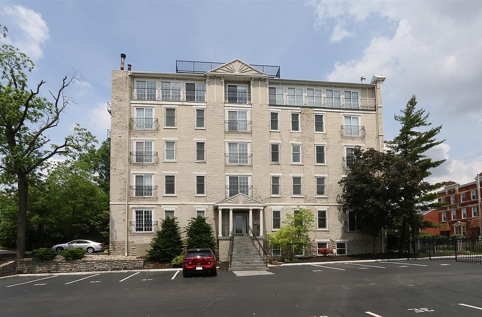 1st image of 964 Auburnview Dr APT 3E