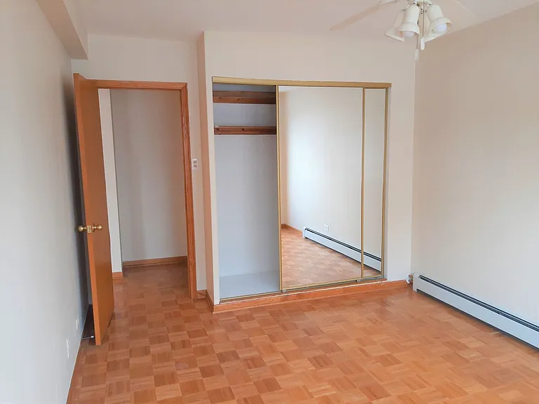 4180 Marine Terrace Apartments — Photo 79
