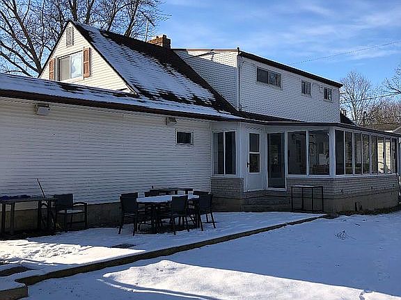 3rd image of 11735 Curwood Dr