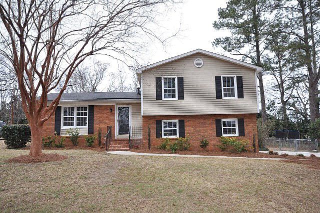 1st image of 3592 Westhampton Dr