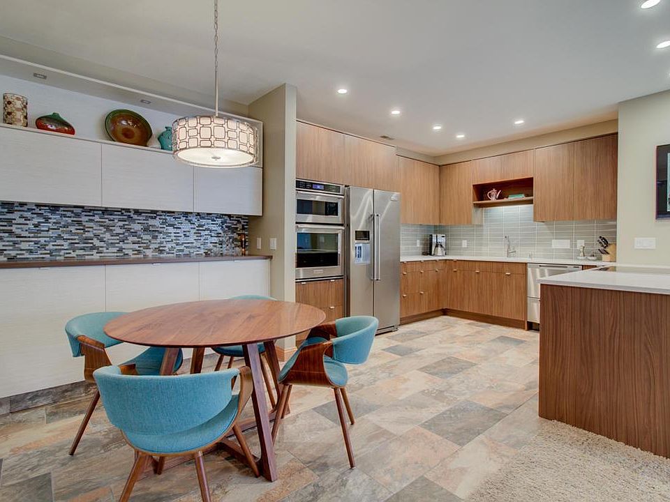 1st image of 2249 W Vista Bella Dr #202
