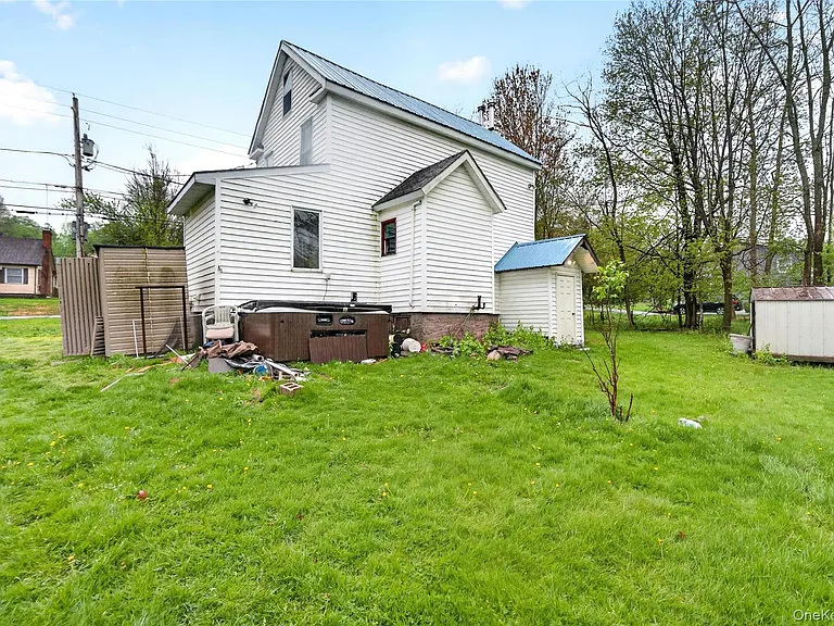 41 Rock Ridge Ave — Photo 22