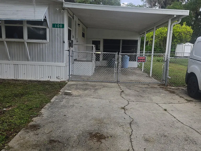 100 Hoover Ln — Photo 2