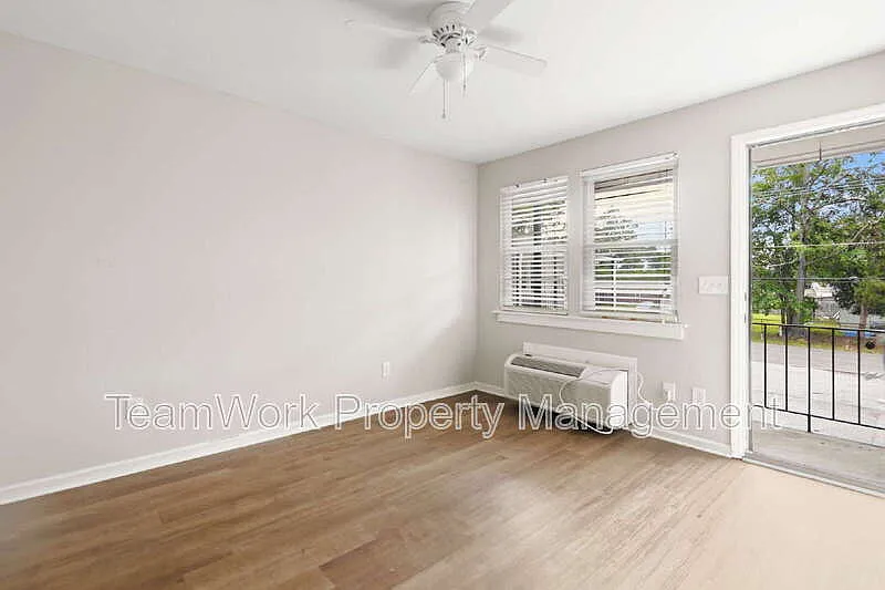 Building Photo - 2107 Rondo St #205