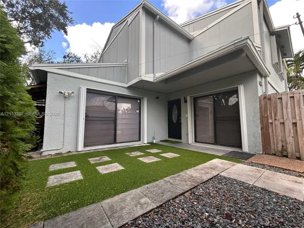 13290 NW 7th St, Plantation, FL 33325