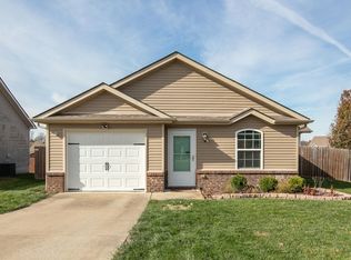 138 Nathan Hale Dr, Georgetown, KY 40324