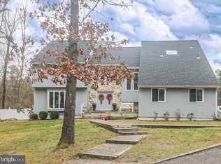 25 Huntington Circle Dr, Medford, NJ 08055