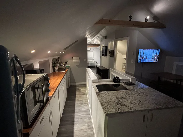 327 Bonfoy Ave #201 — Photo 8
