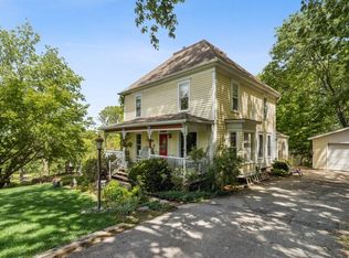 2301 Lakeview Dr, Ames, IA 50010