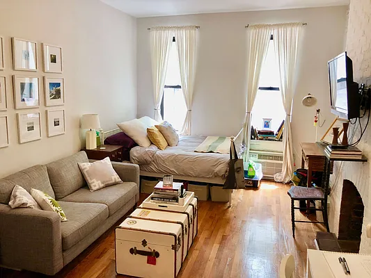 Rented by Compass | media 8
