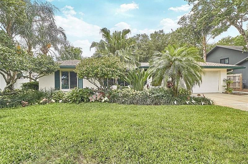 1st image of 3063 Pin Oak Dr