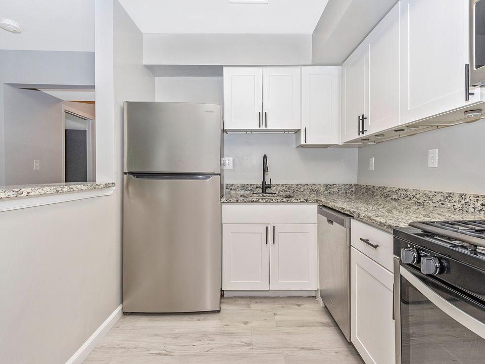 Modern Kitchen | Forestville MD Apartment For Rent | Avenue Apartments
