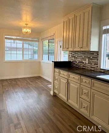 4 bed, 1560 sqft, $6,600 — Photo 4