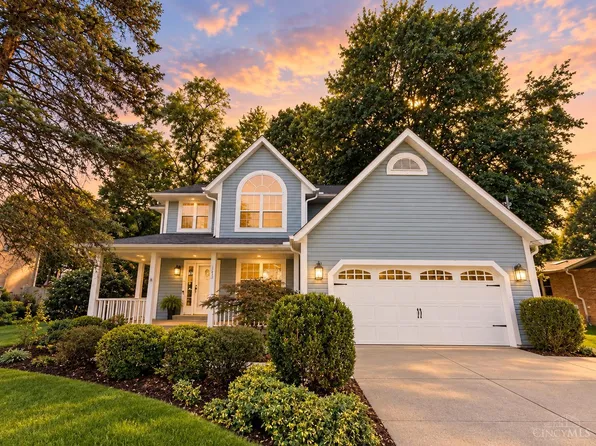 7653 Windy Knoll Dr, West Chester, OH 45241