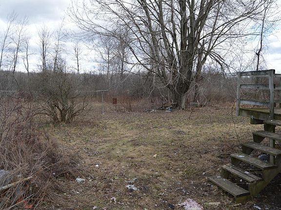 3rd image of 7591 Sand Lake St
