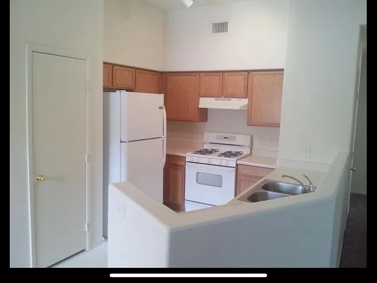9303 Gilcrease Ave — Photo 5