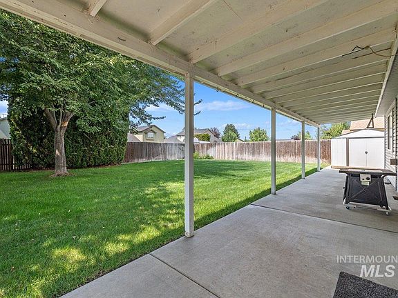 3rd image of 897 S Pelican Way