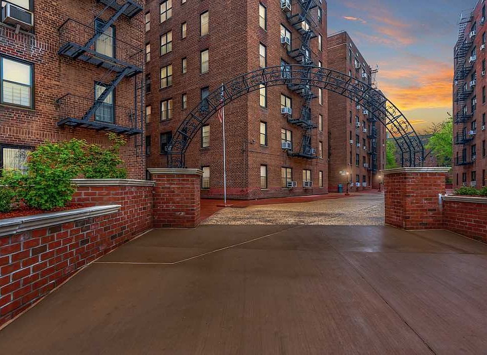 1st image of 8375 Woodhaven Blvd APT 1G
