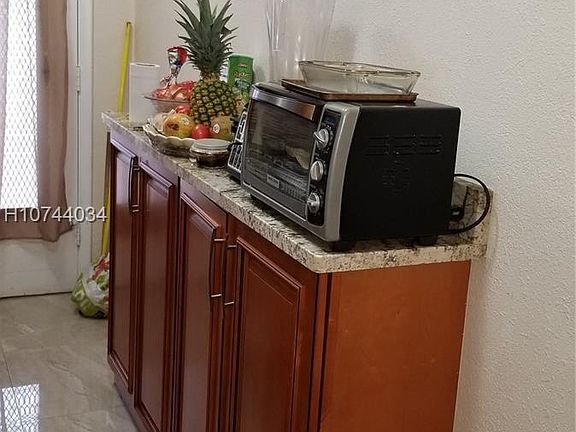 3rd image of 15 NW 204th St APT 11