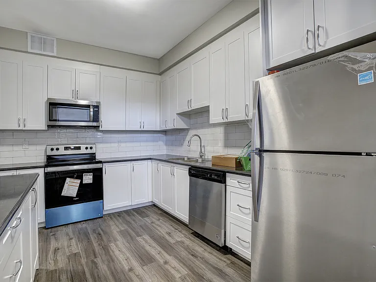 1350 Danforth Rd — Photo 16