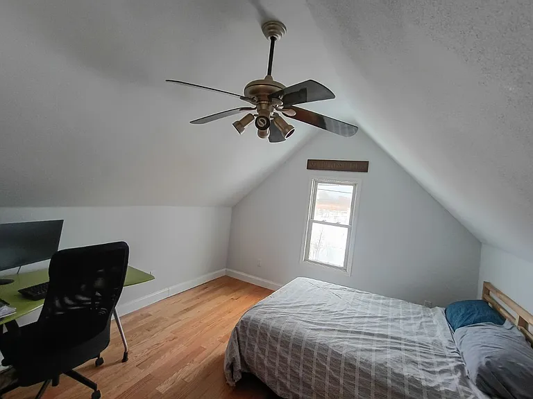 9155 S 5th Ave — Photo 5