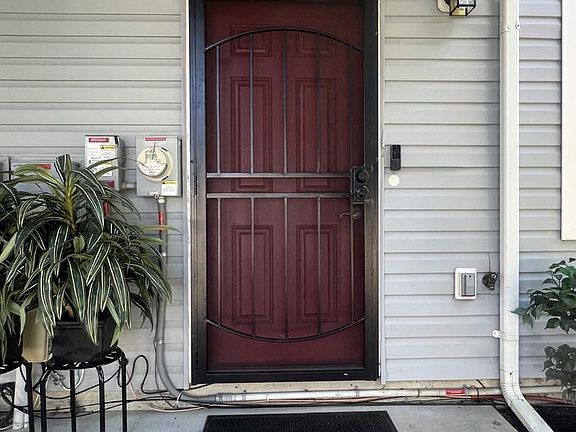 2nd image of 3146 15th Pl SE