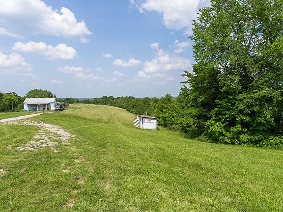 5th image of 685 Mason Ln