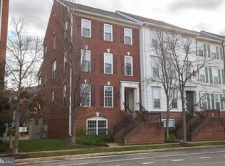 1607A Potomac Greens Dr UNIT A, Alexandria, VA 22314