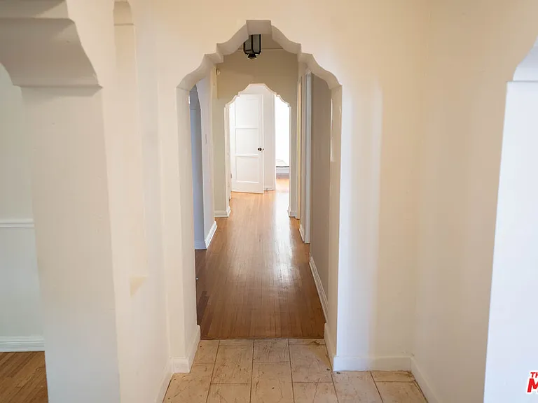 1210 S La Jolla Ave — Photo 10