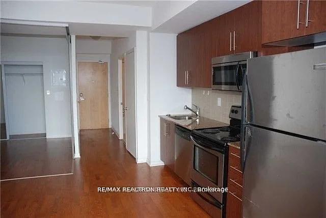 65 Bremner Blvd #3904 — Photo 5