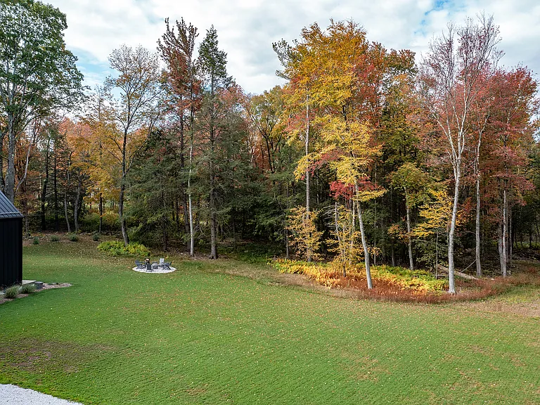 Pond Ridge Rd — Photo 41